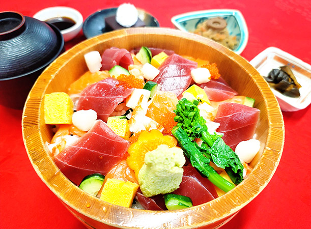 海鮮おひつご飯