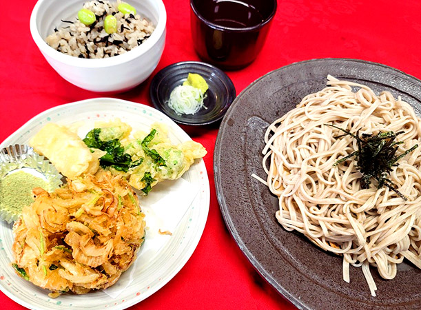 富山県産 白海老のかき揚げとそばセット